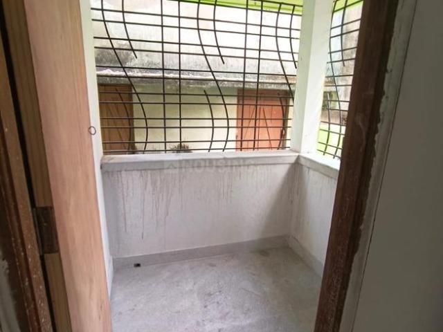 2 BHK Apartment in Tollygunge for rent Kolkata. The reference number is 17757854
