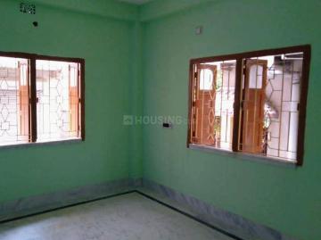 2 BHK Apartment in Tollygunge for rent Kolkata. The reference number is 19236821