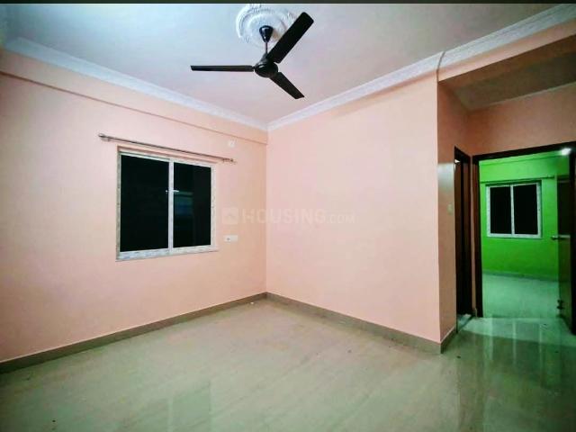 2 BHK Apartment in Tollygunge for rent Kolkata. The reference number is 19237629