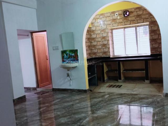 2 BHK Apartment in Tollygunge for rent Kolkata. The reference number is 11585135