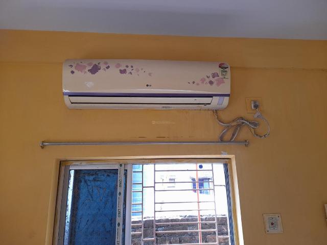 2 BHK Apartment in Tollygunge for rent Kolkata. The reference number is 20142670