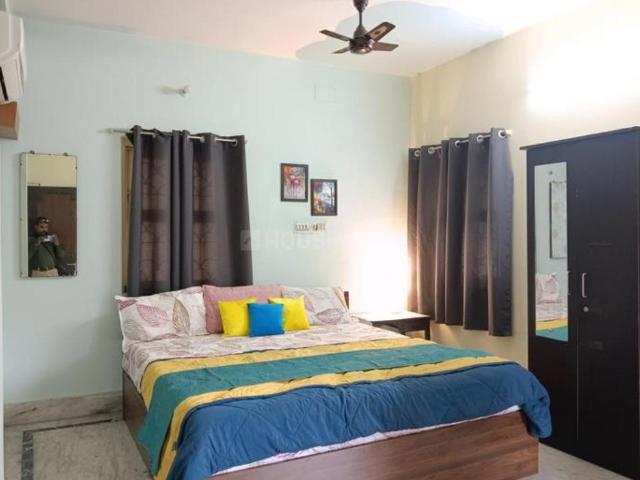 2 BHK Apartment in Tollygunge for rent Kolkata. The reference number is 20779374