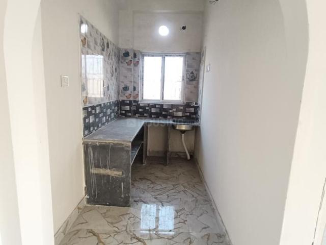 2 BHK Apartment in Tollygunge for resale Kolkata. The reference number is 18827067
