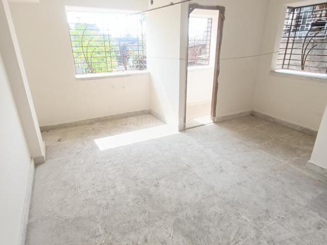 2 BHK Apartment in Tollygunge for resale Kolkata. The reference number is 18827137