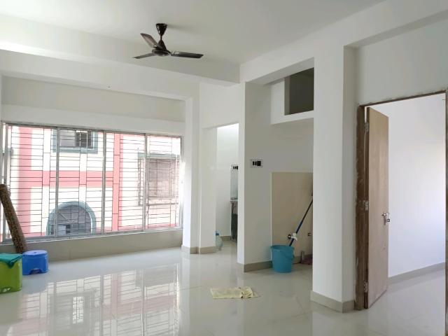 2 BHK Apartment in Tollygunge for resale Kolkata. The reference number is 19596895