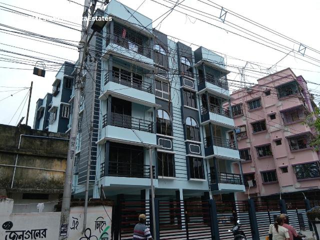 2 BHK Apartment in Tollygunge for resale Kolkata. The reference number is 20299032