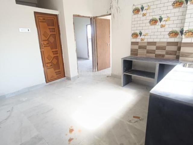 2 BHK Apartment in Tollygunge for resale Kolkata. The reference number is 21108426