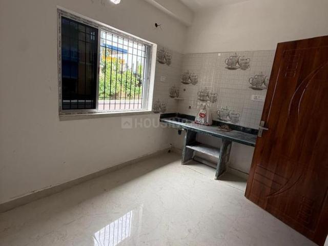 2 BHK Apartment in Tollygunge for resale Kolkata. The reference number is 21108398
