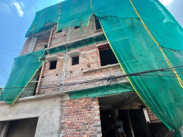 2 BHK Apartment in Tollygunge for resale Kolkata. The reference number is 21122772
