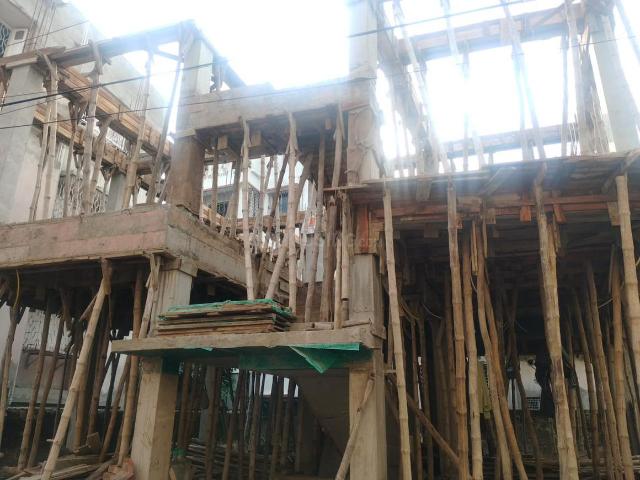 2 BHK Apartment in Tollygunge for resale Kolkata. The reference number is 21281792