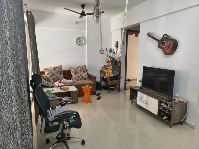 2 BHK Apartment in Tathawade for rent Pune. The reference number is 20575982