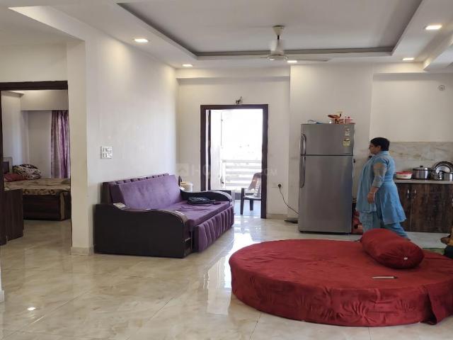 2 BHK Apartment in Tahra for rent Vrindavan. The reference number is 21273856