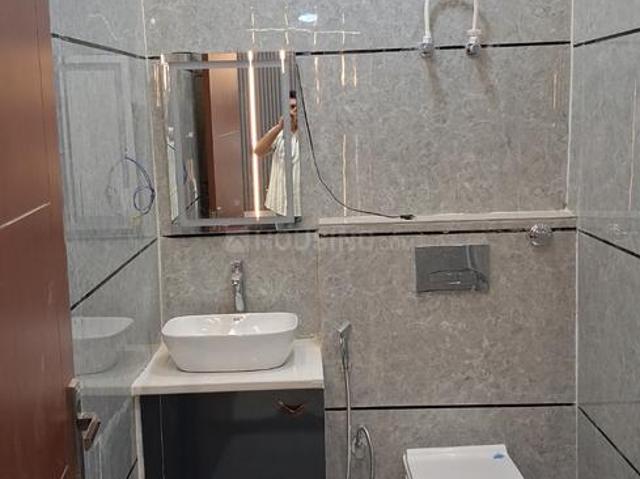 2 BHK Apartment in Tajganj for resale Agra. The reference number is 21227831