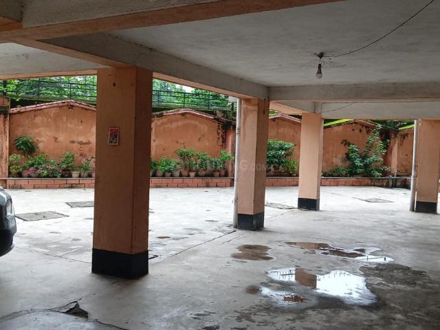 2 BHK Apartment in Tala for resale Kolkata. The reference number is 20928817