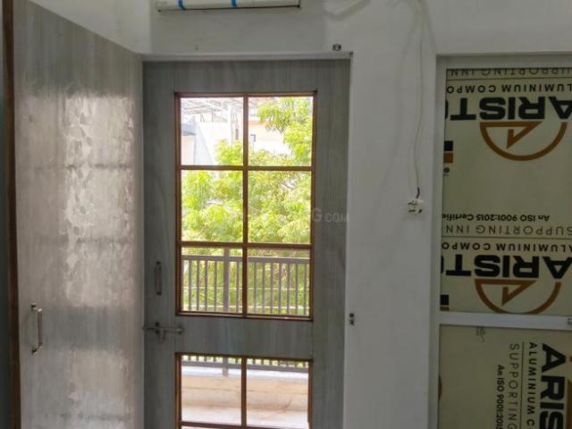 2 BHK Apartment in Talwandi for rent Kota. The reference number is 21069715