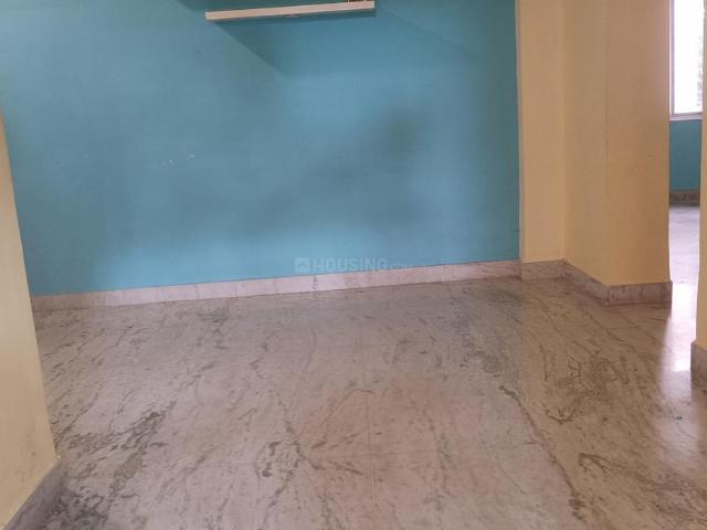 2 BHK Apartment in Tangra for rent Kolkata. The reference number is 20480134