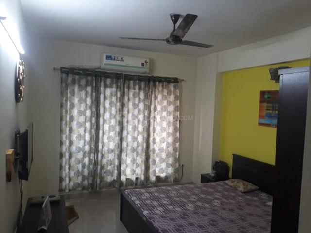 2 BHK Apartment in Tangra for rent Kolkata. The reference number is 20537145