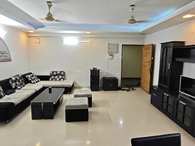 2 BHK Apartment in Tangra for rent Kolkata. The reference number is 20605200