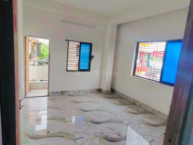 2 BHK Apartment in Tangra for rent Kolkata. The reference number is 20825552