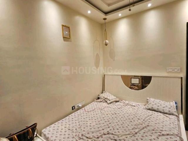 2 BHK Apartment in Tangra for rent Kolkata. The reference number is 20211469