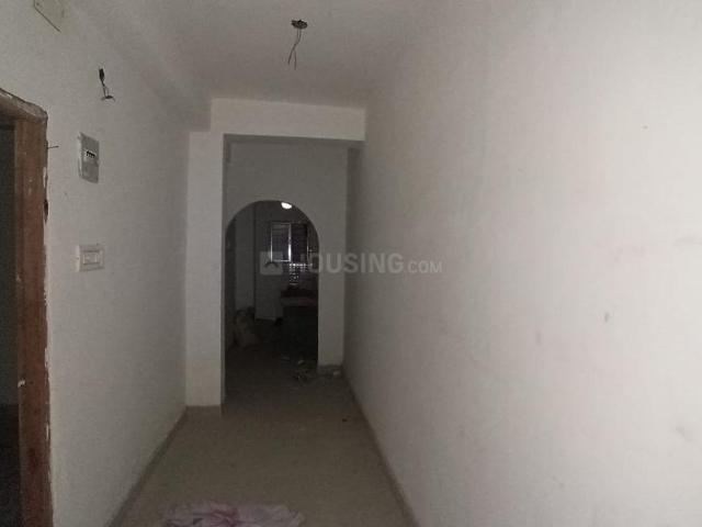 2 BHK Apartment in Tangra for rent Kolkata. The reference number is 20363908