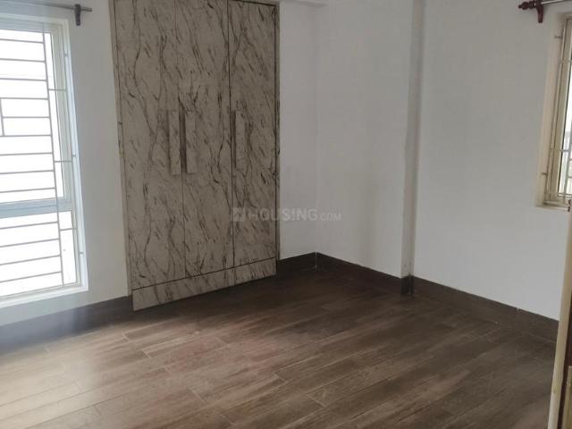 2 BHK Apartment in Tangra for rent Kolkata. The reference number is 21006670