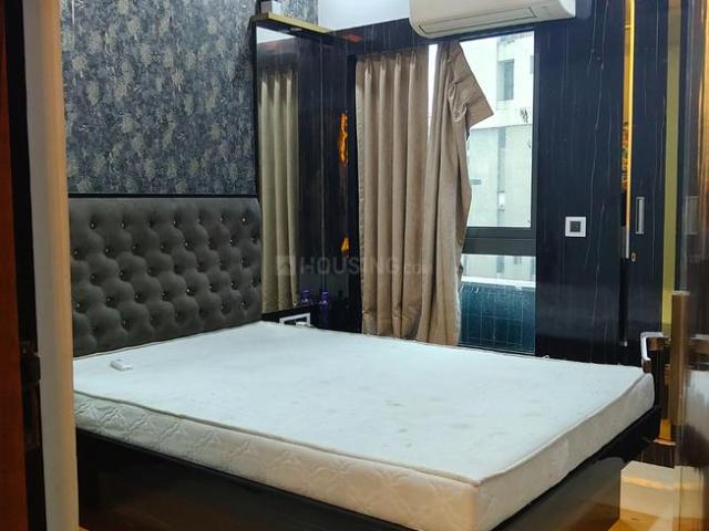 2 BHK Apartment in Tangra for rent Kolkata. The reference number is 21252136
