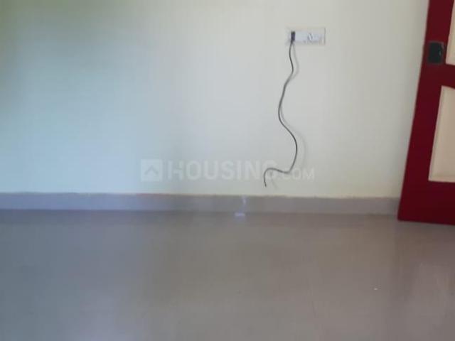 2 BHK Apartment in Tangra for resale Kolkata. The reference number is 8097737