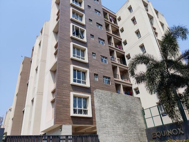2 BHK Apartment in Tangra for resale Kolkata. The reference number is 18852443