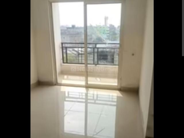 2 BHK Apartment in Tangra for resale Kolkata. The reference number is 20968389