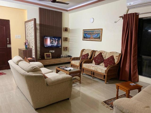 2 BHK Apartment in Tangra for resale Kolkata. The reference number is 21101831