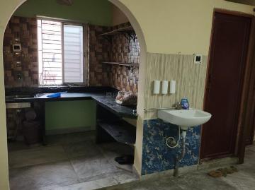 2 BHK Apartment in Chinar Park for rent Kolkata. The reference number is 20348850