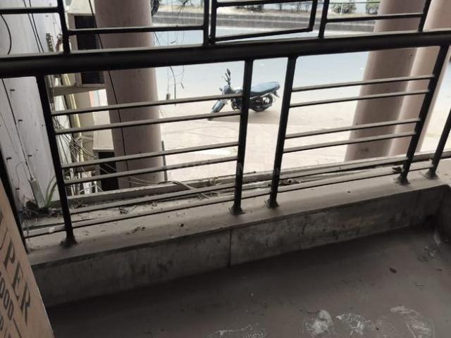 2 BHK Apartment in Teghoria for resale Kolkata. The reference number is 20443079