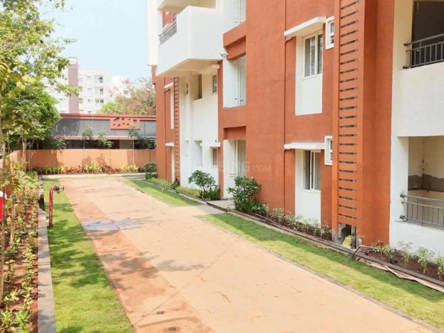2 BHK Apartment in Thagarapuvalasa for resale Visakhapatnam. The reference number is 21174152