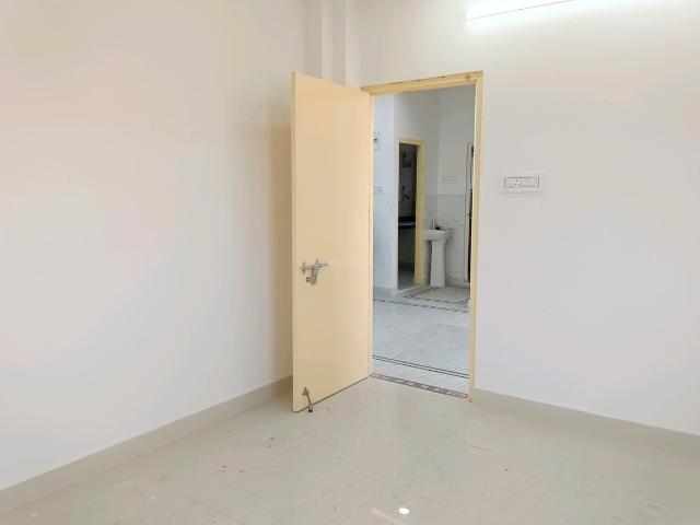 2 BHK Apartment in Thakurpukur for resale Kolkata. The reference number is 19435383
