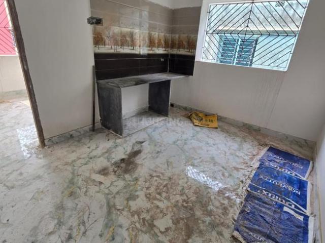 2 BHK Apartment in Thakurpukur for resale Kolkata. The reference number is 20578824