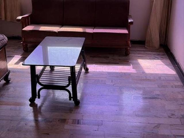 2 BHK Apartment in Thaltej for rent Ahmedabad. The reference number is 20127262