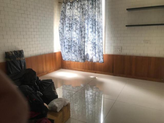 2 BHK Apartment in Thaltej for rent Ahmedabad. The reference number is 21038352