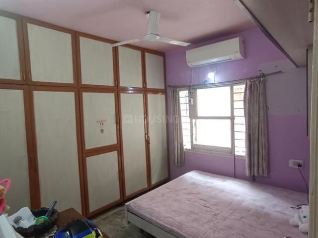 2 BHK Apartment in Thaltej for resale Ahmedabad. The reference number is 20895143