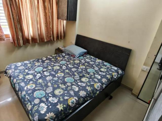 2 BHK Apartment in Thaltej for resale Ahmedabad. The reference number is 21027031