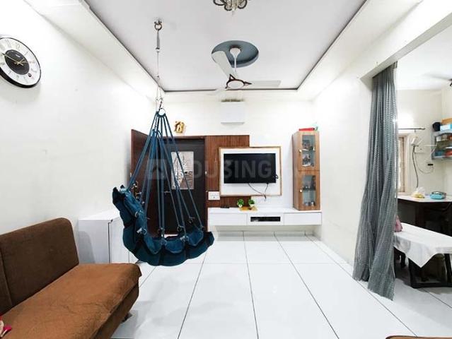 2 BHK Apartment in Thaltej for resale Ahmedabad. The reference number is 21303335