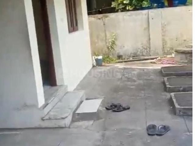 2 BHK Apartment in Thammanam for rent Kochi. The reference number is 21095544
