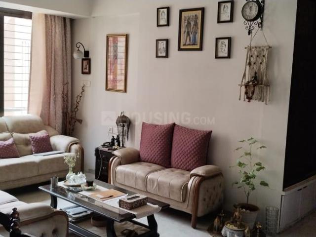 2 BHK Apartment in Thane West for rent Thane. The reference number is 18076379