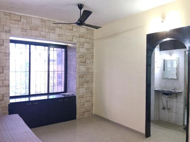2 BHK Apartment in Thane West for rent Thane. The reference number is 18605154