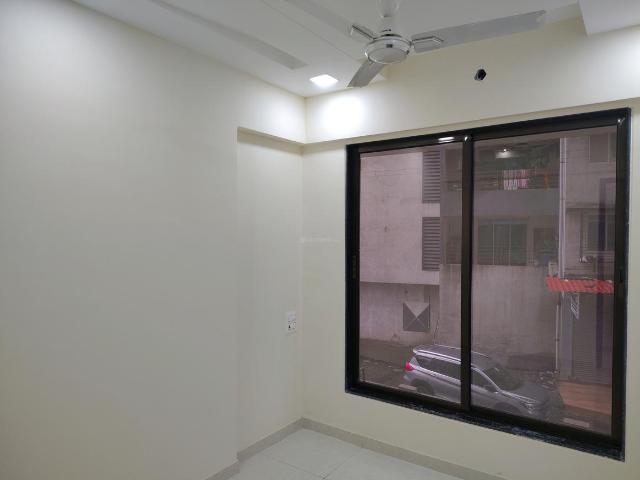 2 BHK Apartment in Thane West for rent Thane. The reference number is 18723909