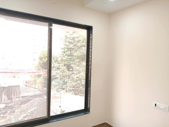 2 BHK Apartment in Thane West for rent Thane. The reference number is 18854008