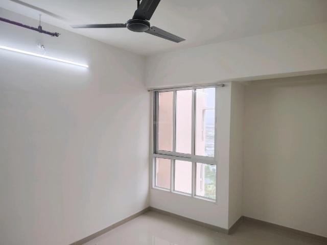 2 BHK Apartment in Thane West for rent Thane. The reference number is 19768162