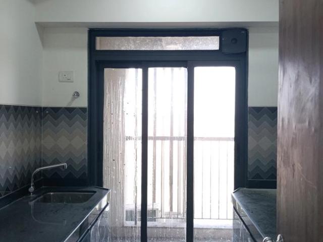 2 BHK Apartment in Thane West for rent Thane. The reference number is 20105848