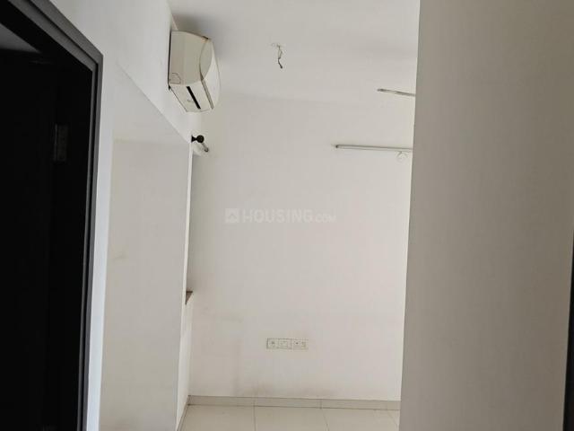 2 BHK Apartment in Thane West for rent Thane. The reference number is 20598049