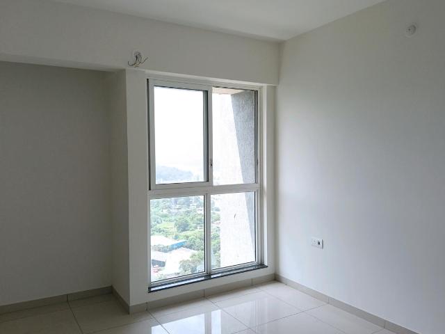 2 BHK Apartment in Thane West for rent Thane. The reference number is 20743585